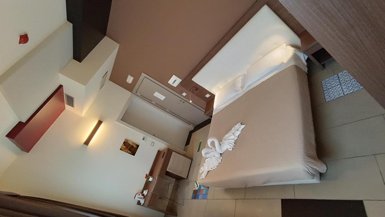 Hotel Don Giovanni อาโวลา ภายนอก รูปภาพ